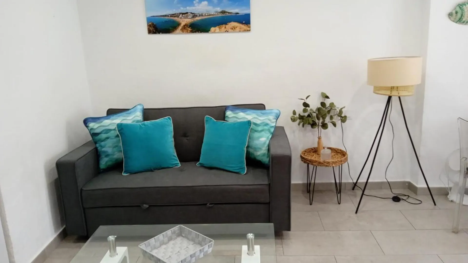 Bravaholidays-001-Estudio Nept Blanes 0*,
